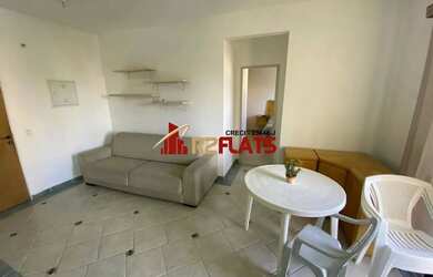 Imagem: O apartamento possui 1 Dormitório, 1 Banheiro, 1 Vaga na garagem