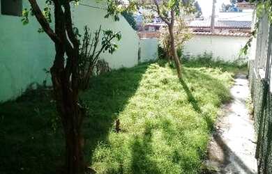 Imagem: A casa possui 3 Dormitórios, 1 Vaga na garagem, 200m² de Área