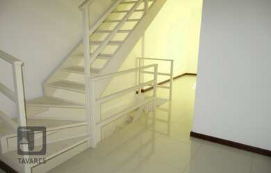 Imagem: O depósito possui 1 Vaga na garagem, 86m² de Área e está