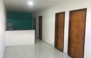 Imagem: A casa à venda possui 3 Dormitórios, 2 Banheiros e 30m² de