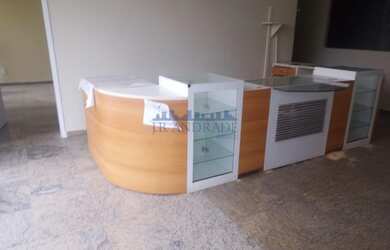 Imagem: O depósito possui 4 Vagas na garagem, 185m² de Área e está