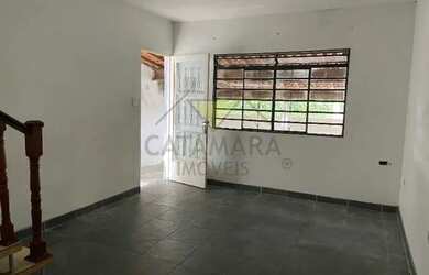 Imagem: A casa em condomínio possui 3 Dormitórios, 1 Banheiro, 1 Vaga