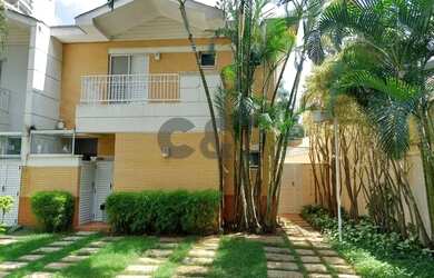 Imagem: A casa em condomínio possui 4 Dormitórios, 4 Banheiros, 3