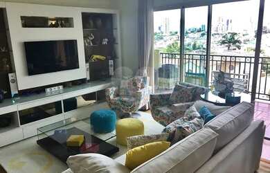 Imagem 1: 8 minutos a pé Metrô. Piscina, Churrasqueira, Ar-condicionadoe141m²...