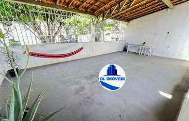 Imagem 4: Casa com 3 Quartos 3 banheiros 3 vagas e 1 loja a venda, 200m2 por R$ 450.000