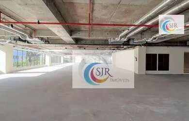 Imagem: O depósito possui 5 Vagas na garagem, 516m² de Área e está