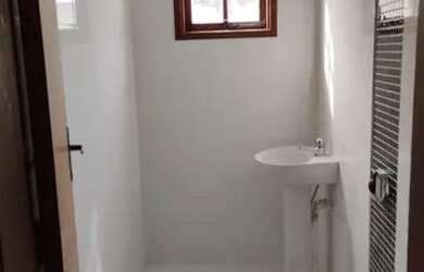 Imagem 10: Vendo 2 casas sobrado. Varanda, 1 Vaga na garageme2 Dormitórios