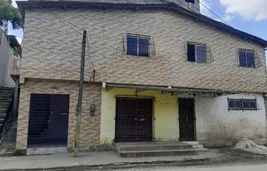 Imagem: A casa possui 2 Dormitórios, 1 Banheiro e está localizado