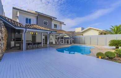 Imagem: A casa em condomínio possui 3 Dormitórios, 5 Banheiros, 4