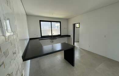 Imagem 4: Casa de condomínio sobrado para venda tem 302 metros quadrados com 5...