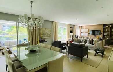 Imagem: O apartamento possui 4 Dormitórios, 3 Banheiros, 4 Vagas na