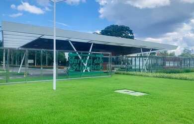 Imagem: O terreno possui 800m² de Área e está localizado em Ponta