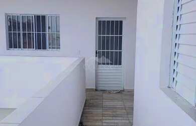 Imagem: A casa possui 1 Dormitório, 1 Banheiro, 45m² de Área e está