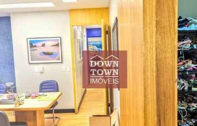 Imagem: O depósito possui 1 Vaga na garagem, 105m² de Área e está