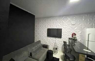 Imagem: A casa possui 2 Dormitórios, 1 Banheiro, 1 Vaga na garagem