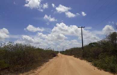 Imagem: O terreno possui 4000m² de Área e está localizado em Nova