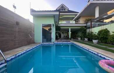 Imagem: A casa em condomínio possui 3 Dormitórios, 5 Banheiros, 3