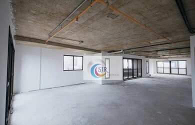 Imagem: Conjunto comercial de 537m², 18 vagas de garagem, localizado