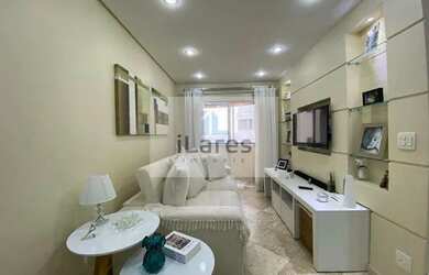 Imagem: O apartamento possui 2 Dormitórios, 1 Banheiro, 2 Vagas na