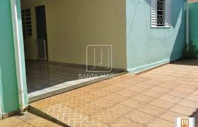 Imagem: A casa possui 4 Dormitórios, 5 Banheiros, 3 Vagas na garagem