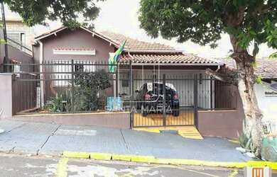 Imagem: O depósito possui 1 Vaga na garagem, 123m² de Área e está