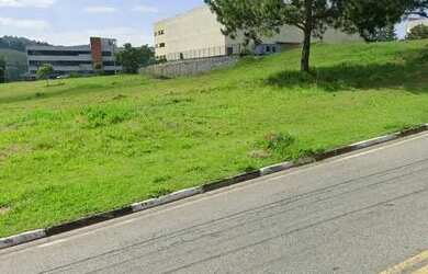 Imagem: O terreno possui 2.947m² de Área e está localizado em Tamboré