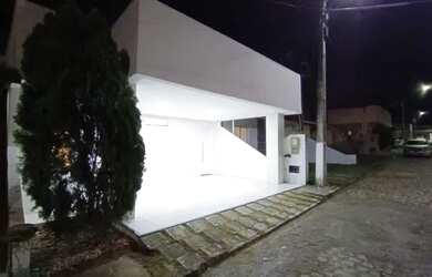 Imagem: A casa em condomínio possui 2 Dormitórios, 2 Banheiros, 2