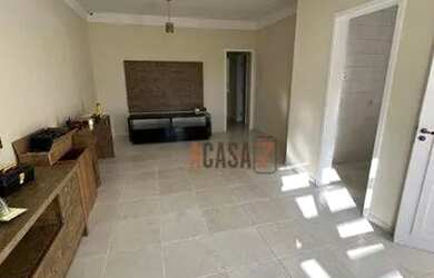 Imagem: A casa em condomínio para alugar possui 3 Dormitórios, 4 Banheiros