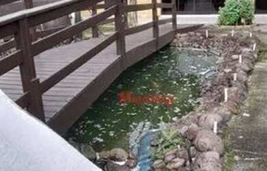 Imagem: A casa possui 2 Dormitórios, 2 Banheiros, 1 Vaga na garagem