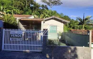 Imagem: A casa possui 2 Dormitórios, 1 Banheiro, 1 Vaga na garagem