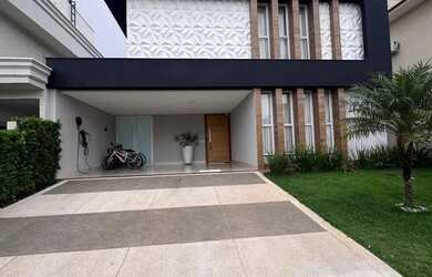 Imagem: A casa em condomínio possui 4 Dormitórios, 5 Banheiros, 4