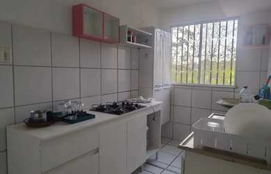 Imagem: O apartamento possui 2 Dormitórios, 1 Banheiro, 1 Vaga na garagem