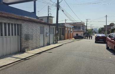 Imagem 2: Aluguel de casa. Varanda, 2 Vagas na garageme2 Dormitórios