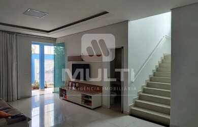 Imagem 3: Casa - JARDIM PATRICIA. Churrasqueira, Ar-condicionado, 274m² de Áreae2...