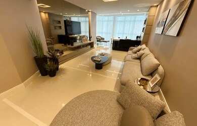 Imagem: O apartamento possui 3 Dormitórios, 4 Banheiros, 2 Vagas na