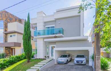 Imagem: A casa em condomínio possui 3 Dormitórios, 5 Banheiros, 4