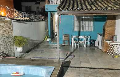 Imagem 1: Vendo casa. Piscina, Churrasqueira, Varandae75m² de Área