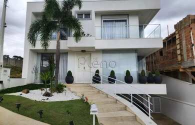 Imagem: A casa em condomínio possui 3 Dormitórios, 5 Banheiros, 4