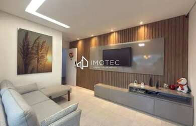 Imagem: O apartamento possui 3 Dormitórios, 2 Banheiros, 2 Vagas na