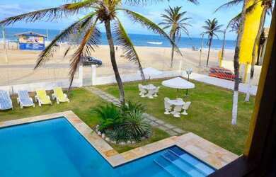 Imagem: A casa possui 5 Dormitórios e 5 Vagas na garagem e está localizado