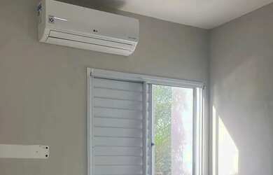 Imagem: A casa em condomínio possui 2 Dormitórios, 1 Banheiro, 2 Vagas