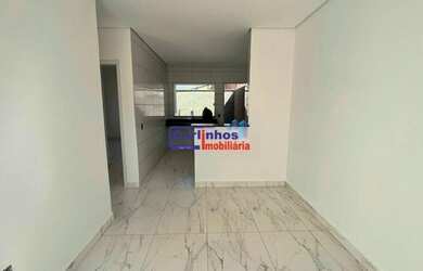 Imagem 3: Casa de esquina. 53m² de Área, 2 Vagas na garageme2 Dormitórios