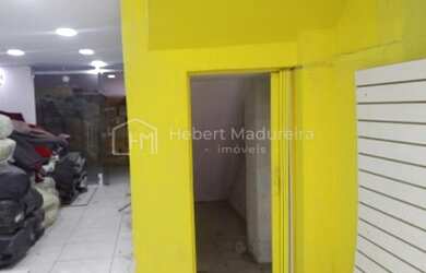 Imagem 2: Loja Comercial para venda ou locação na Amaral Peixoto com total de...