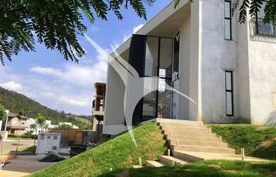 Imagem 3: SANTANA DE PARNAIBA - Casa Padrão - Alphaville