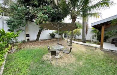 Imagem: A casa em condomínio possui 3 Dormitórios, 3 Banheiros, 2