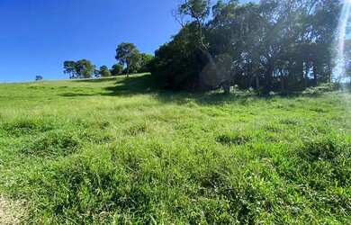 Imagem: O terreno possui 600m² de Área e está localizado em Centro