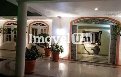 Imagem: A casa em condomínio possui 5 Dormitórios, 5 Banheiros, 5