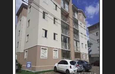 Imagem: O apartamento possui 3 Dormitórios, 1 Banheiro, 2 Vagas na