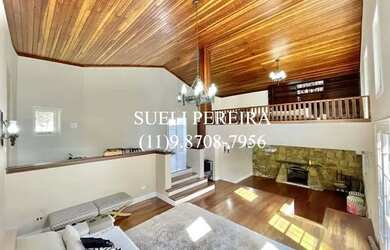 Imagem: A casa possui 3 Dormitórios, 5 Banheiros, 5 Vagas na garagem