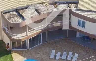 Imagem: A casa em condomínio possui 5 Dormitórios, 5 Banheiros, 5